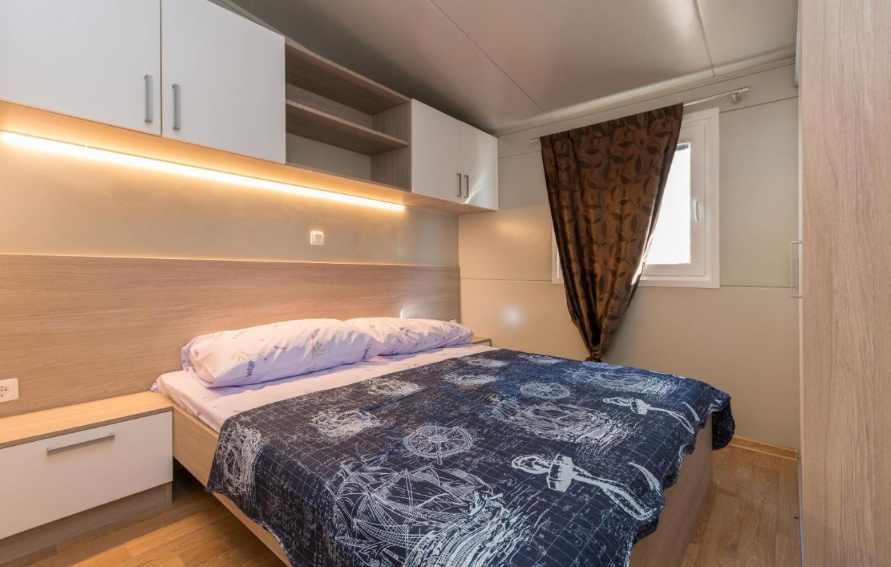Mobile Home Rock Rose 1 Ткон Екстериор снимка