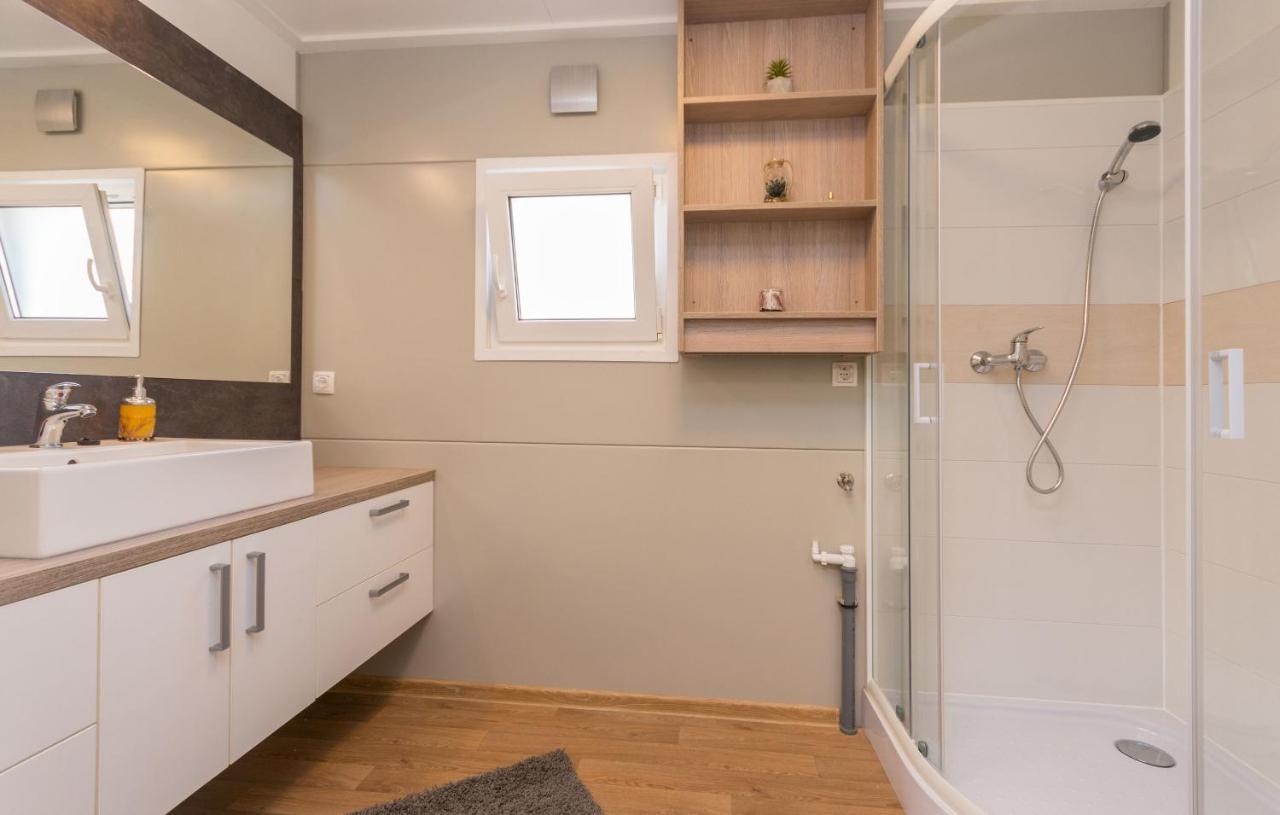 Mobile Home Rock Rose 1 Ткон Екстериор снимка
